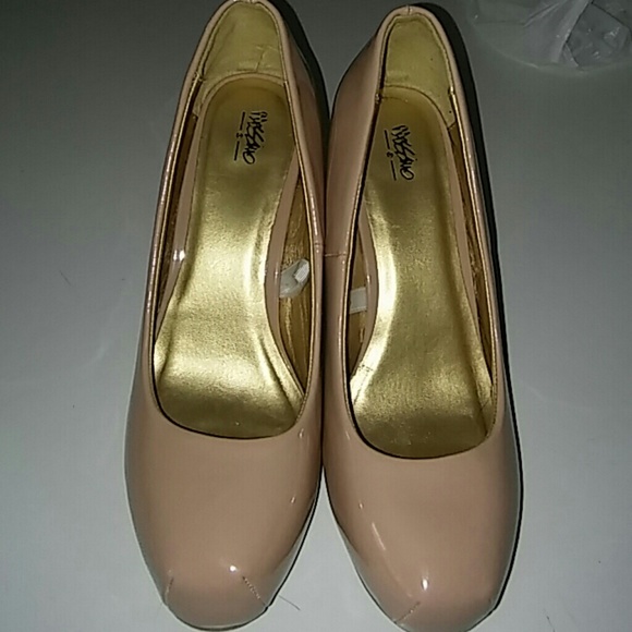 👠 Heels - Picture 6 of 9